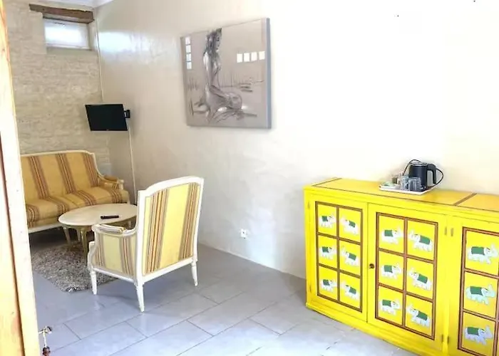 Les Perelles Bed & Breakfast