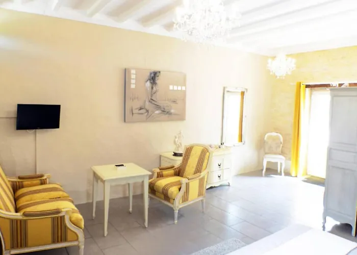 Les Perelles Bed & Breakfast 3*